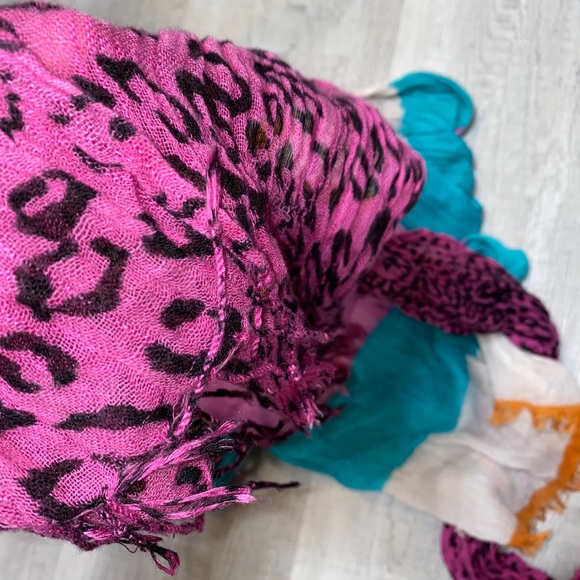 Scarf Bundle - Picture 6 of 6